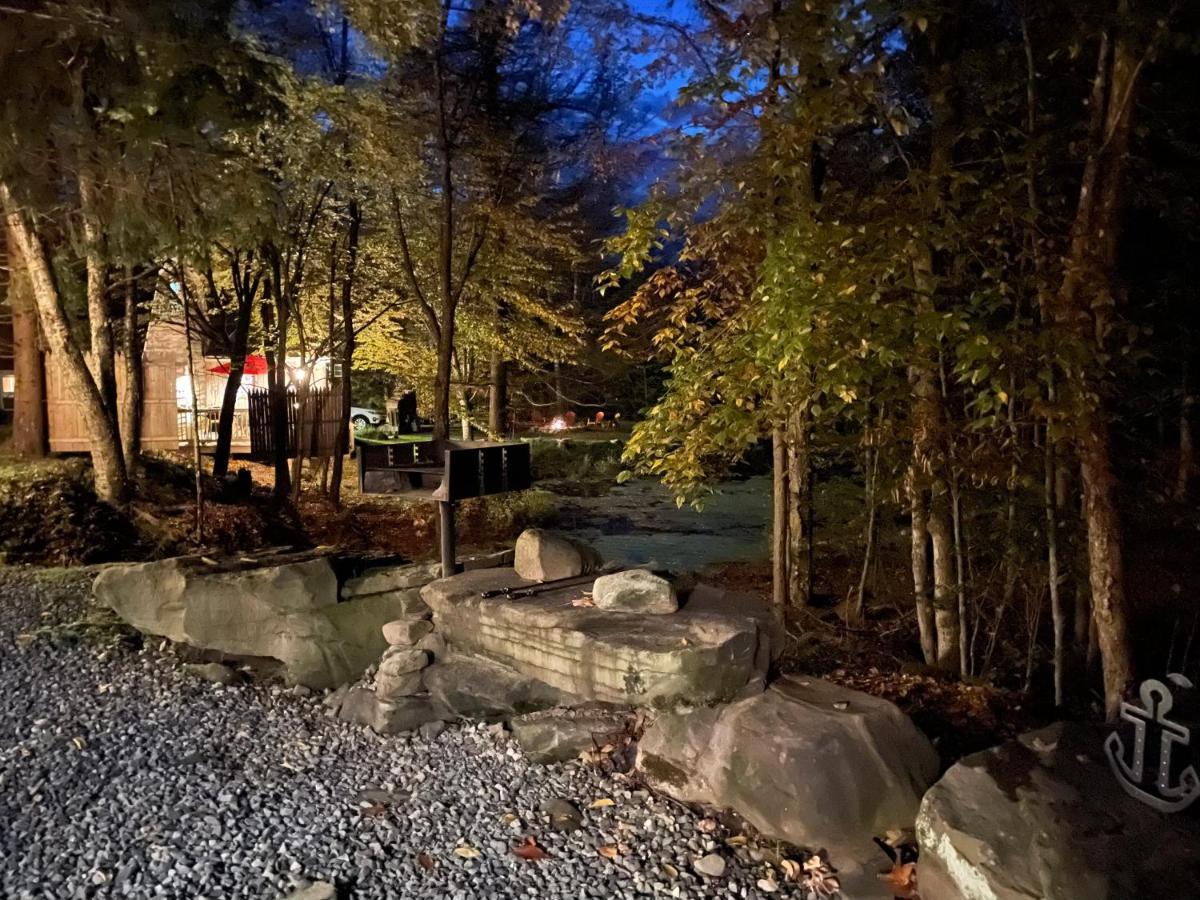 Rv Adventure Roscoe Pet Friendly Hotel Buitenkant foto